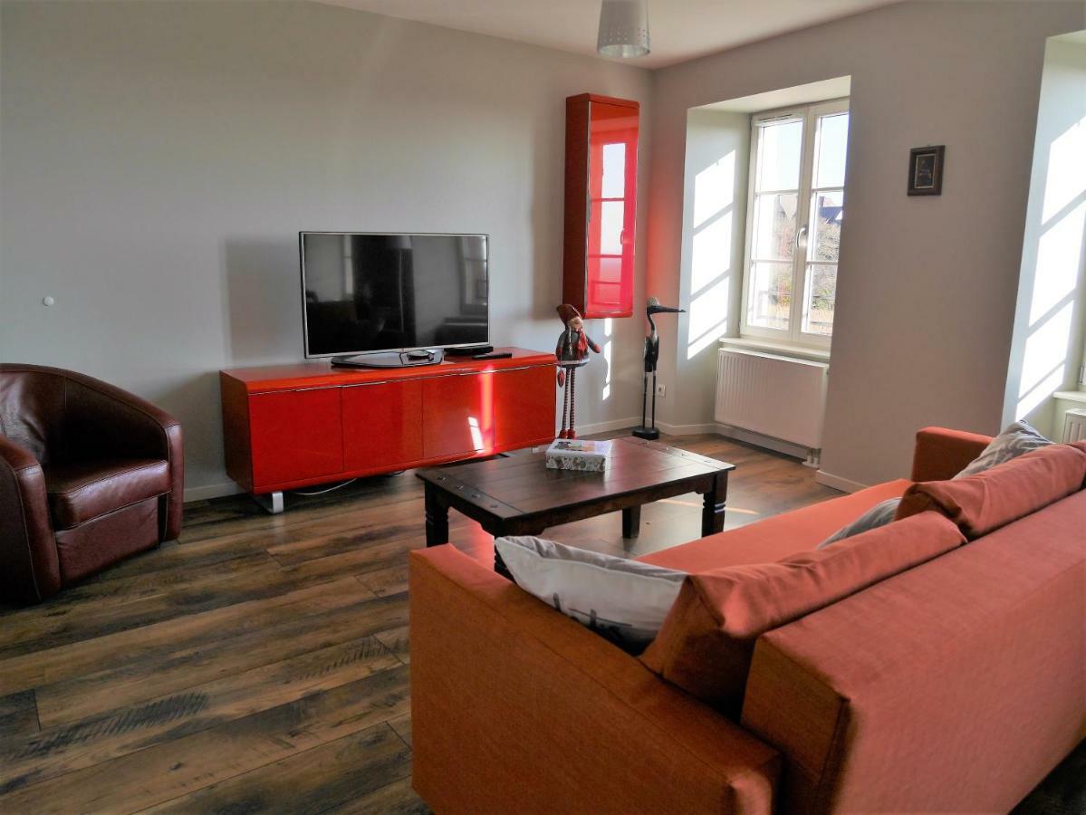 Les Gites De La Tour, Appartement "La Plaine" サン・ティポリット エクステリア 写真